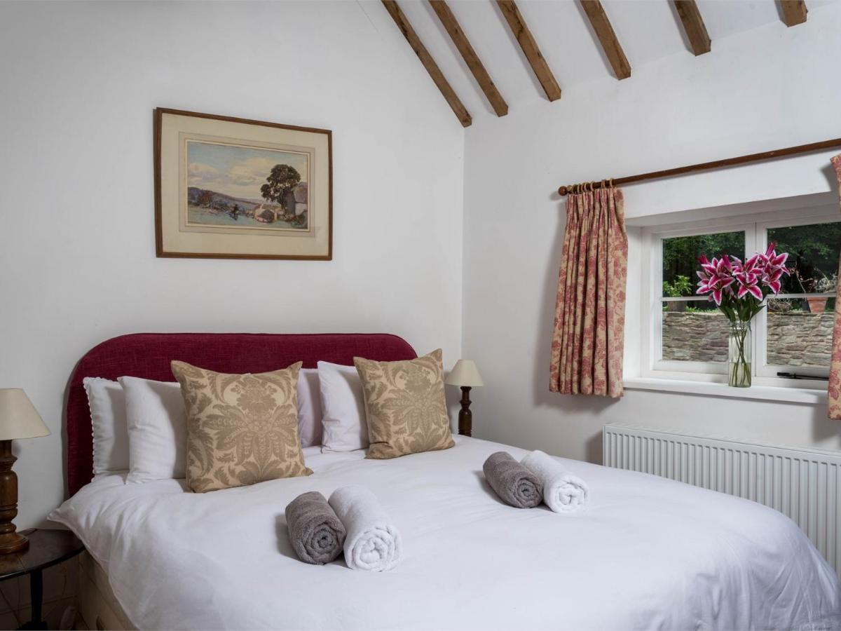 4 Bed In Hay-On-Wye Town Bn116 Villa Exterior photo
