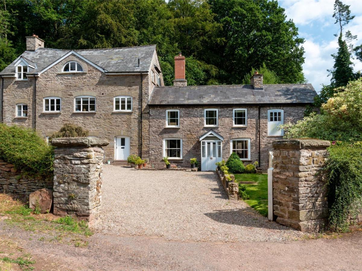 4 Bed In Hay-On-Wye Town Bn116 Villa Exterior photo